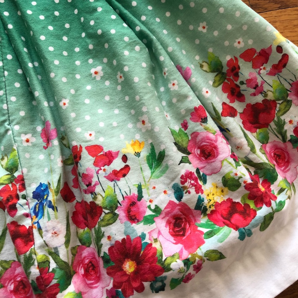 Dress - Picture 4 of 6